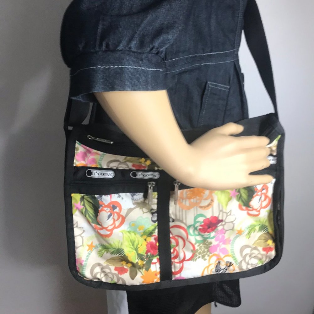 LeSportsac Medium Size Multicolor Crossbody Bag - Picture 5 of 8
